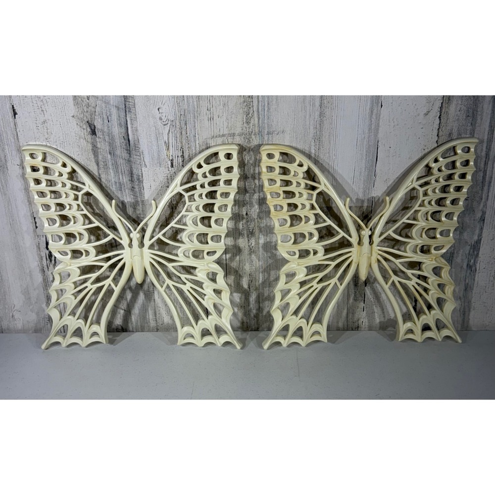 Dart Ind Set of 2 Butterfly Wall Art 15x15 Cream Vintage 1978 MCM Cottagecore